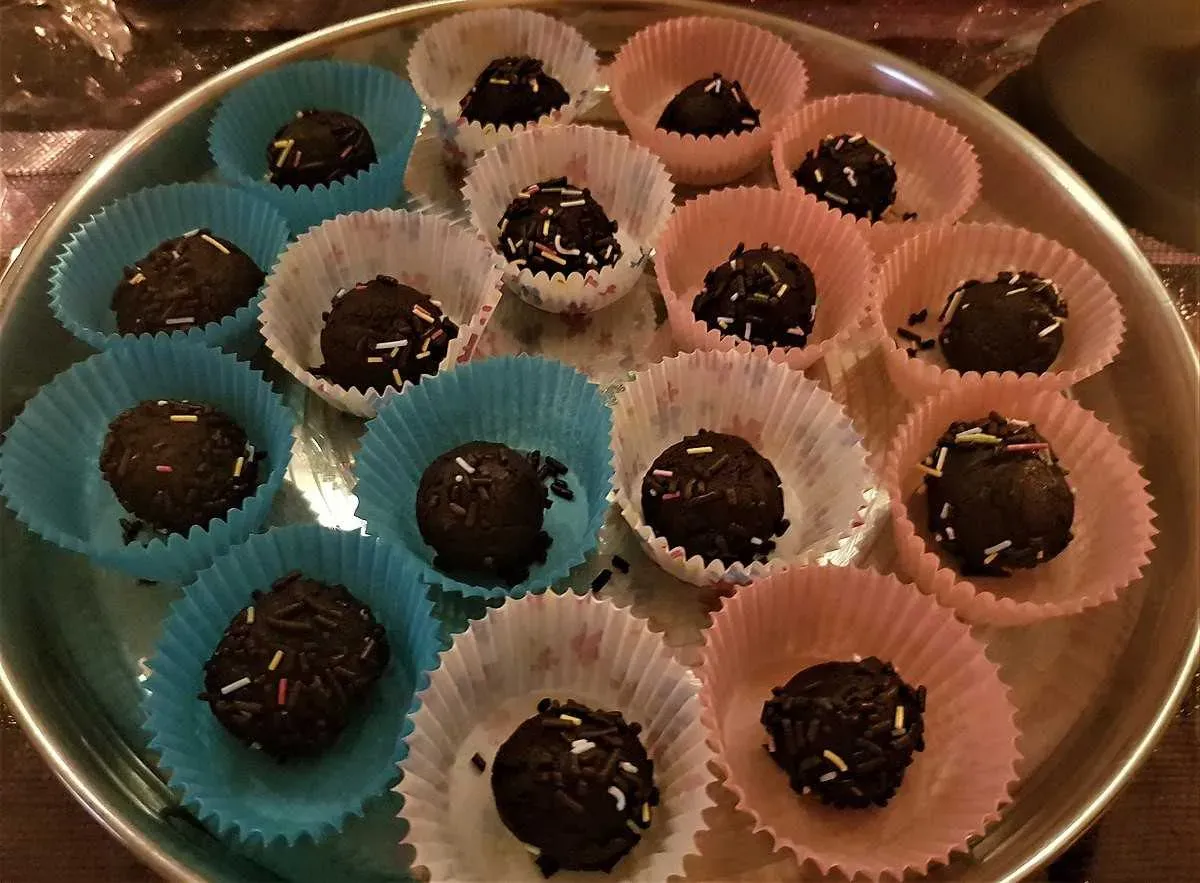 Chocolate Rum Balls