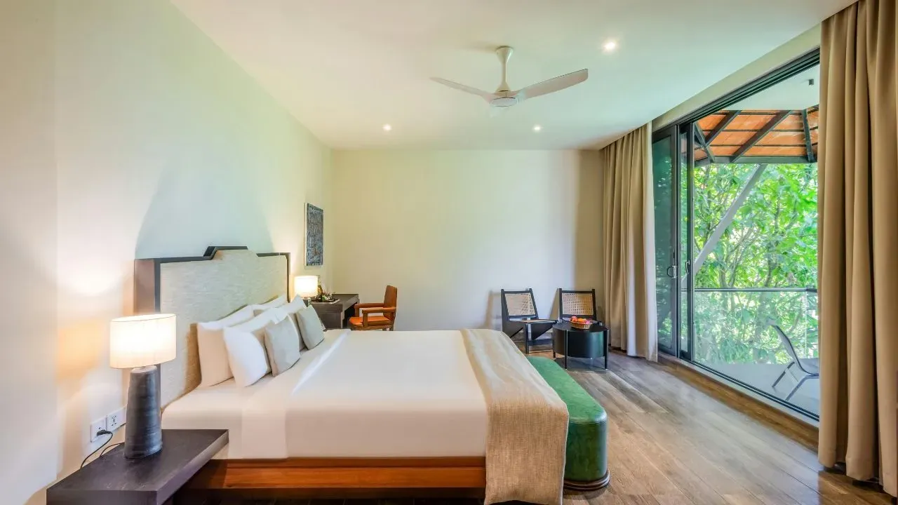 Couple-friendly stay