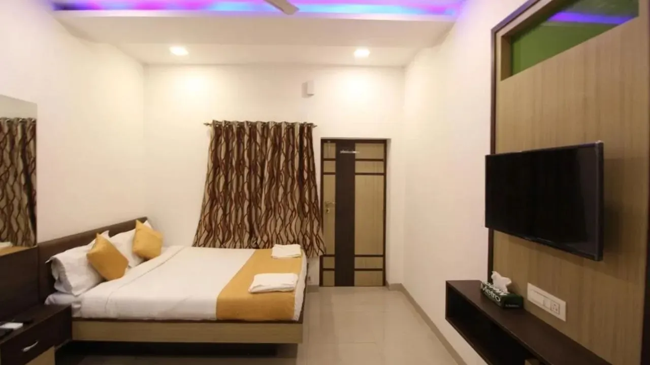 Golden Residence, Andheri East
