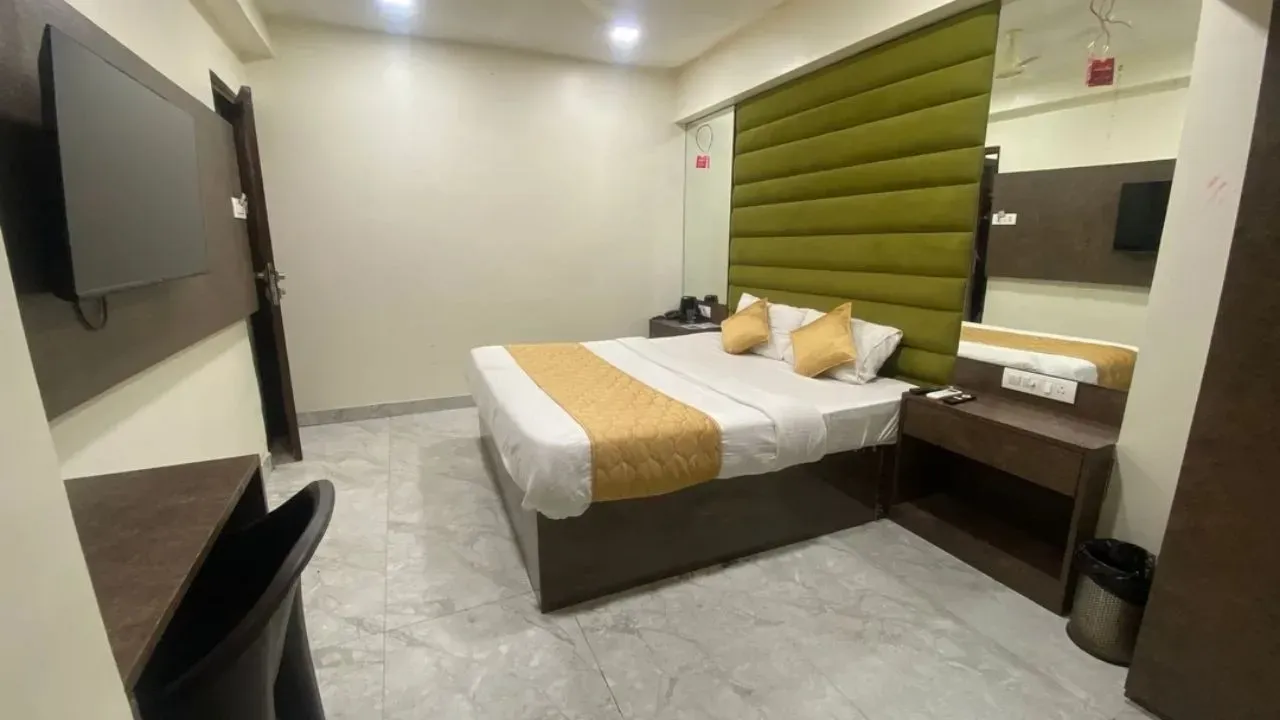 Hotel B-Town, Andheri West
