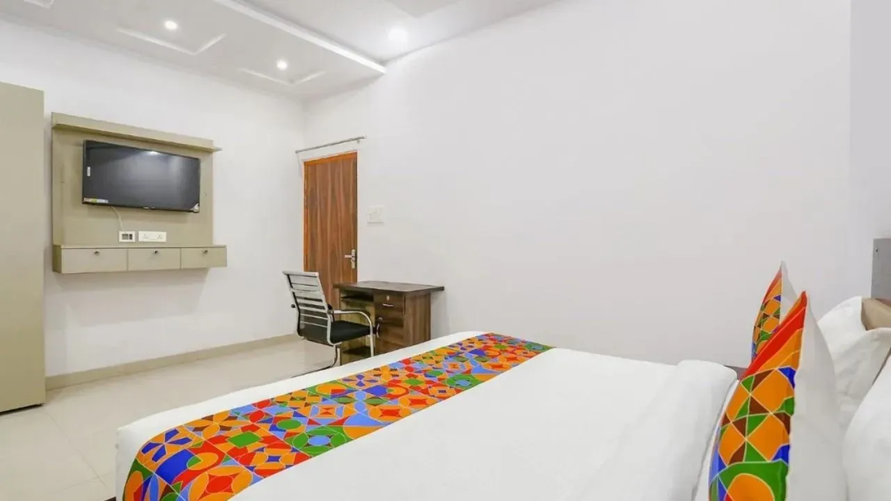KS Grand, Sharda Nagar, Kanpur.