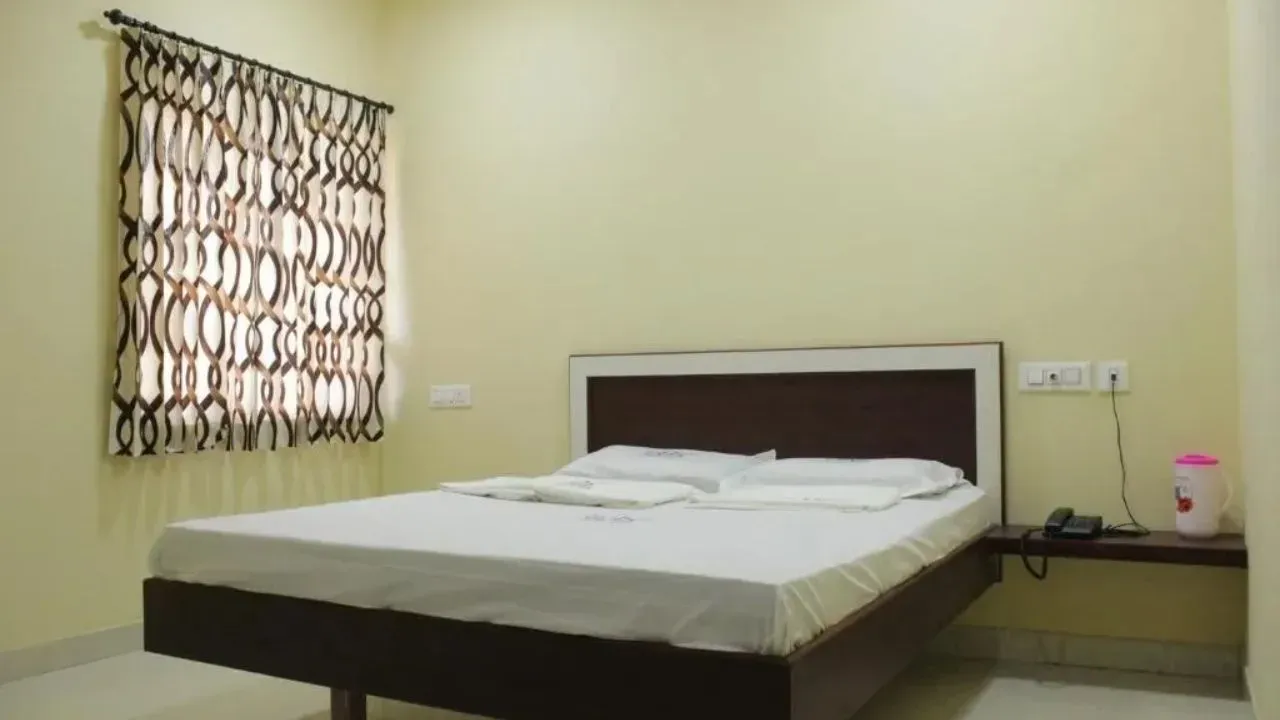 SHS Grand Park, New Siddhapudur