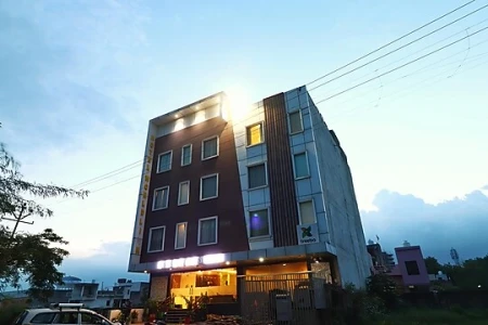 hotel near agra railway station - hotel taj venture