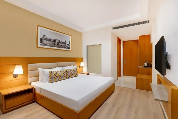 hotel with gym in kailash vihar, agra - lemon tree hotel agra