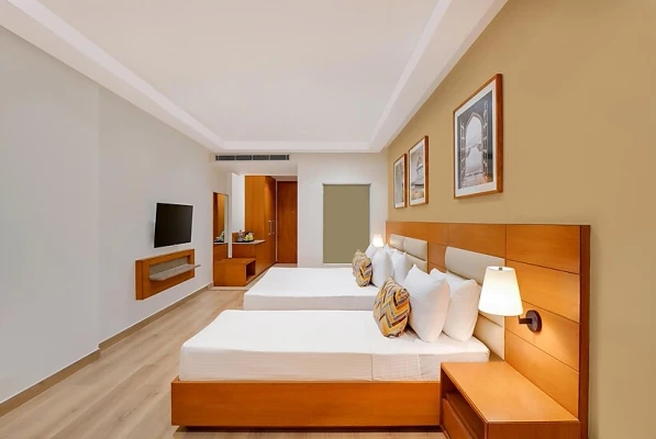 family hotel with pool in kailash vihar, agra - lemon tree hotel agra