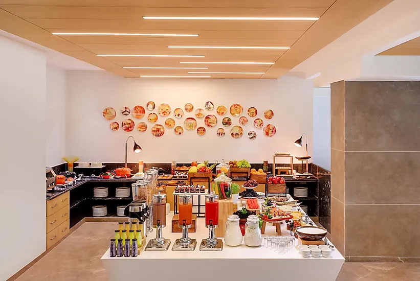 hotel with gym in kailash vihar, agra - lemon tree hotel agra