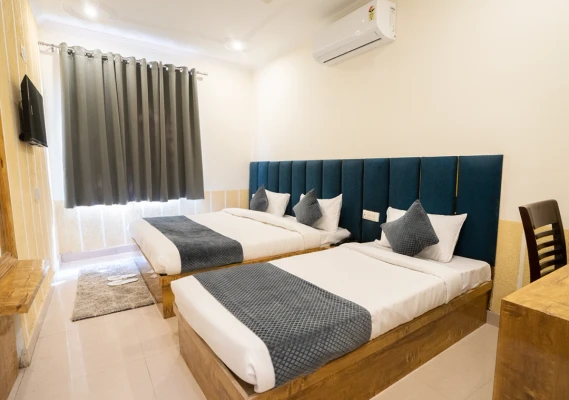 hotel with free parking in shilpgram road, agra - mtj hotal agra