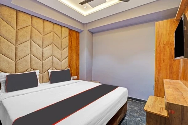 best hotel stay in hotal park view ahmedabad