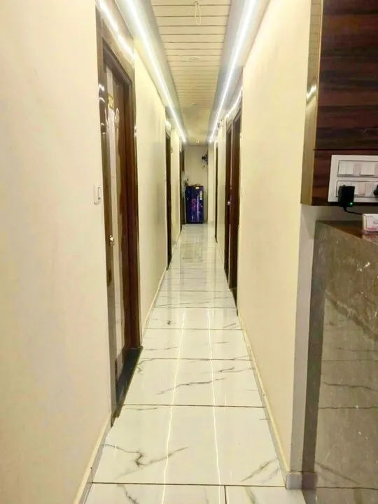 5 star hotels in hotal shyam inn ahmedabad