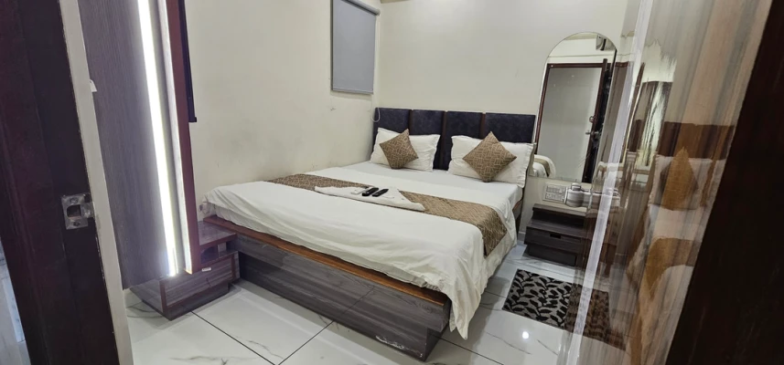 hotels for few hours in hotal shyam inn ahmedabad