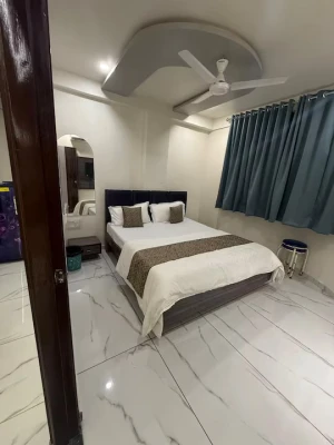 online room booking in ambawadi, ahmedabad - hotal shyam inn
