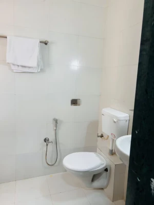 hotel with gym in naroda, ahmedabad - hotel 7 cr