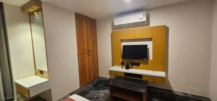 hotel in sp ring road, ahmedabad for couples - hotel aatithy