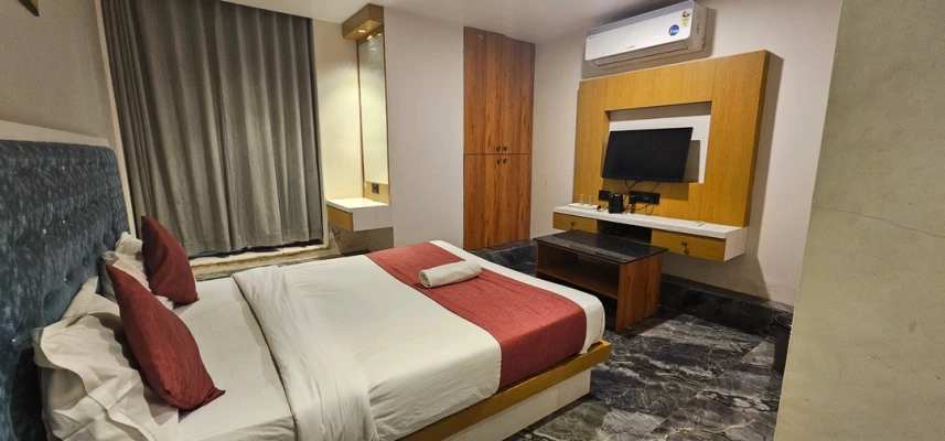 group holiday hotels in hotel aatithy ahmedabad
