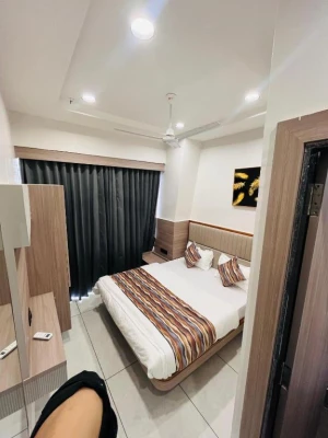 hotel near ahmedabad railway station - hotel acme sky