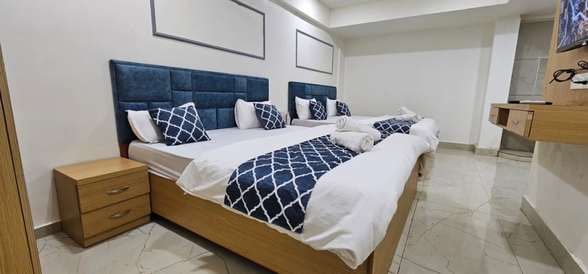 hotel with party hall in mahemdavad, ahmedabad - hotel apex inn