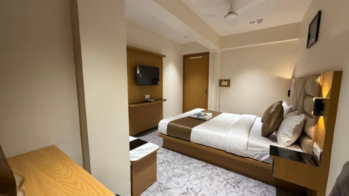 hotel with party hall in bodakdev, ahmedabad - hotel belle view ahmedabad