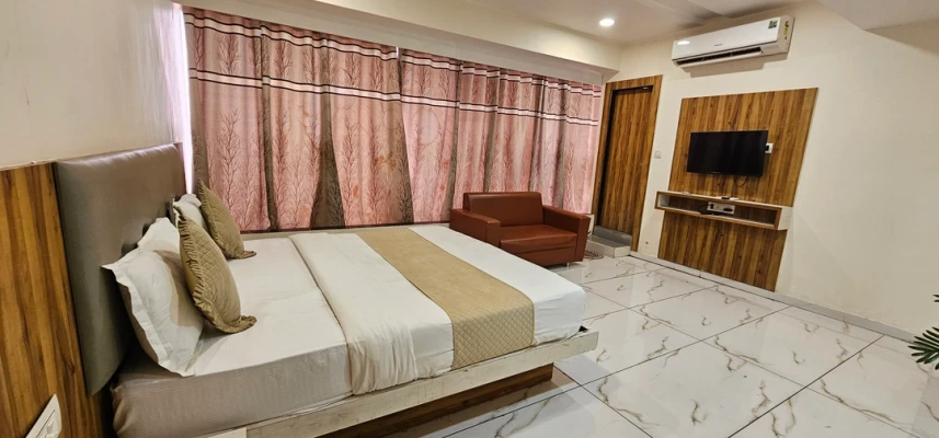hotel with party hall in nava naroda, ahmedabad - hotel belva