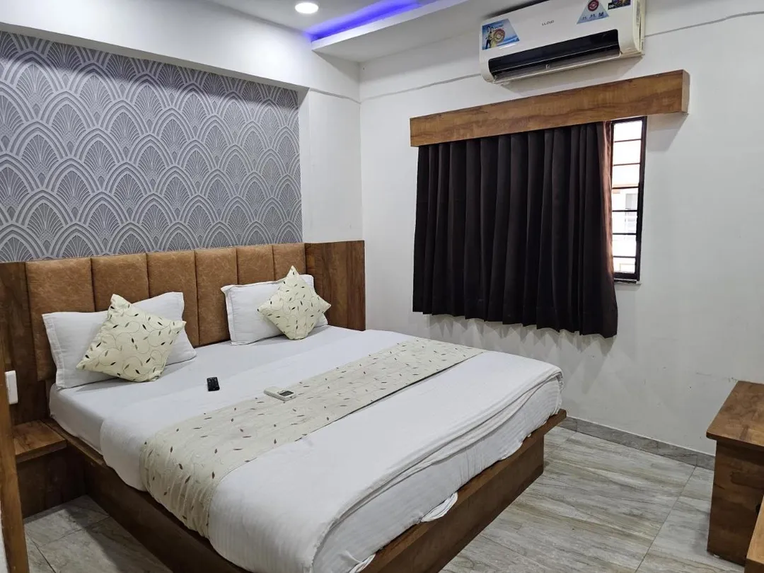 24 hours check in hotels in hotel bhagya ahmedabad