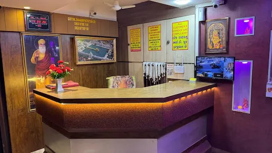 5 star hotels in hotel dev palace ahmedabad