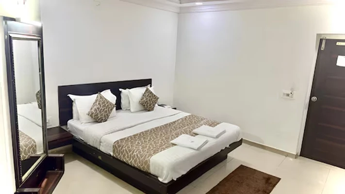 hotel near ahmedabad airport - hotel dev palace