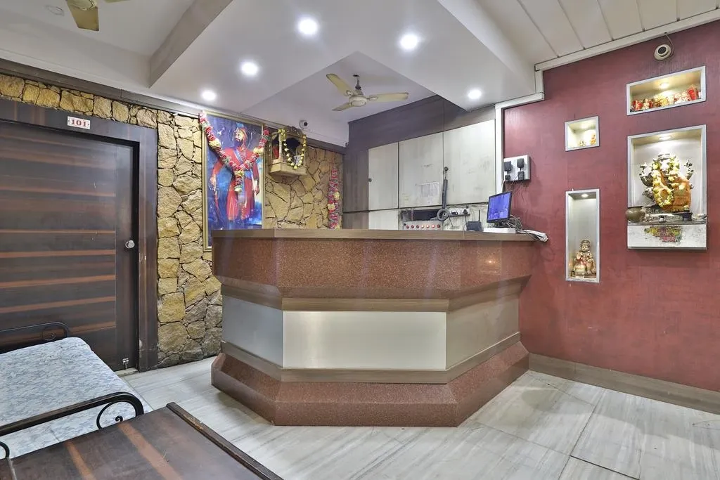book hotels in hotel dev palace ahmedabad