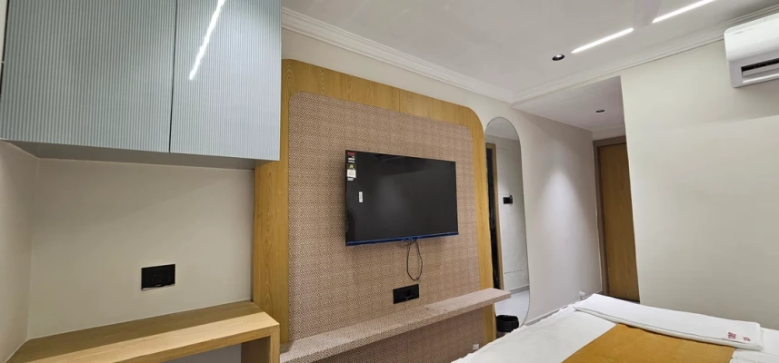 budget hotel in navrangpura, ahmedabad - hotel grand cg