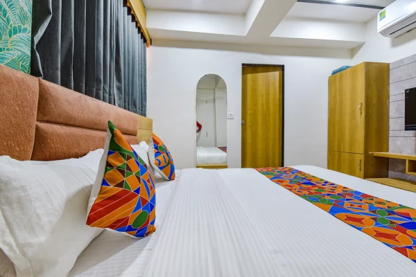 best couple friendly hotels in hotel green tree ahmedabad