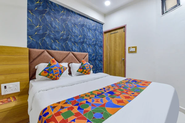 unmarried couple friendly hotels in hotel green tree ahmedabad
