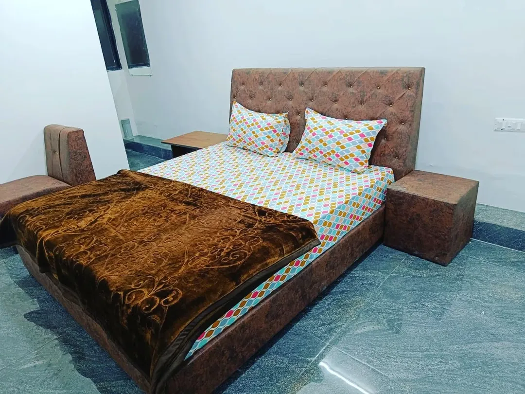 unmarried couple friendly hotels in hotel happy stay ahmedabad