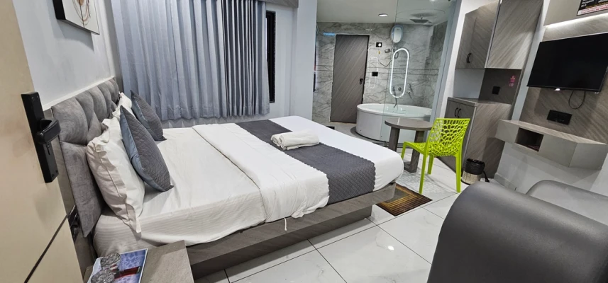 good hotels in hotel hr grand ahmedabad