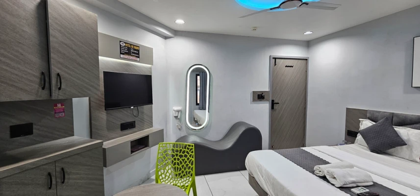 best hotel stay in hotel hr grand ahmedabad