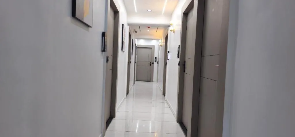 honeymoon hotels in hotel hr sky ahmedabad