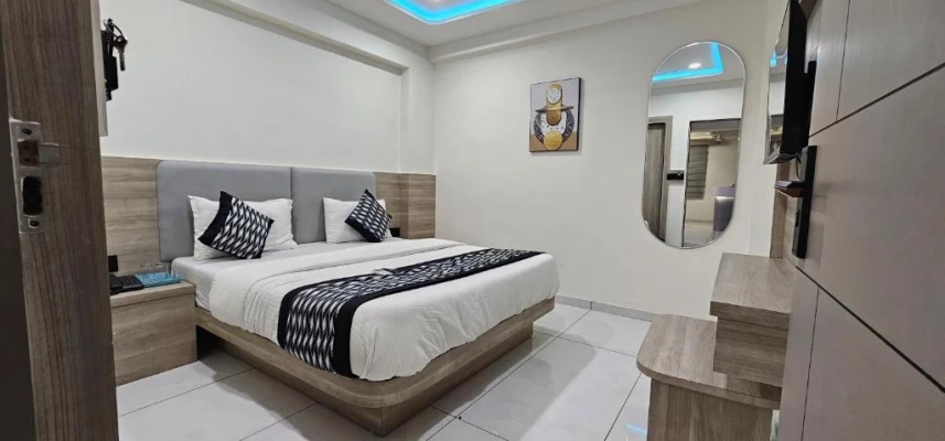 hotel near ahmedabad railway station - hotel hr sky