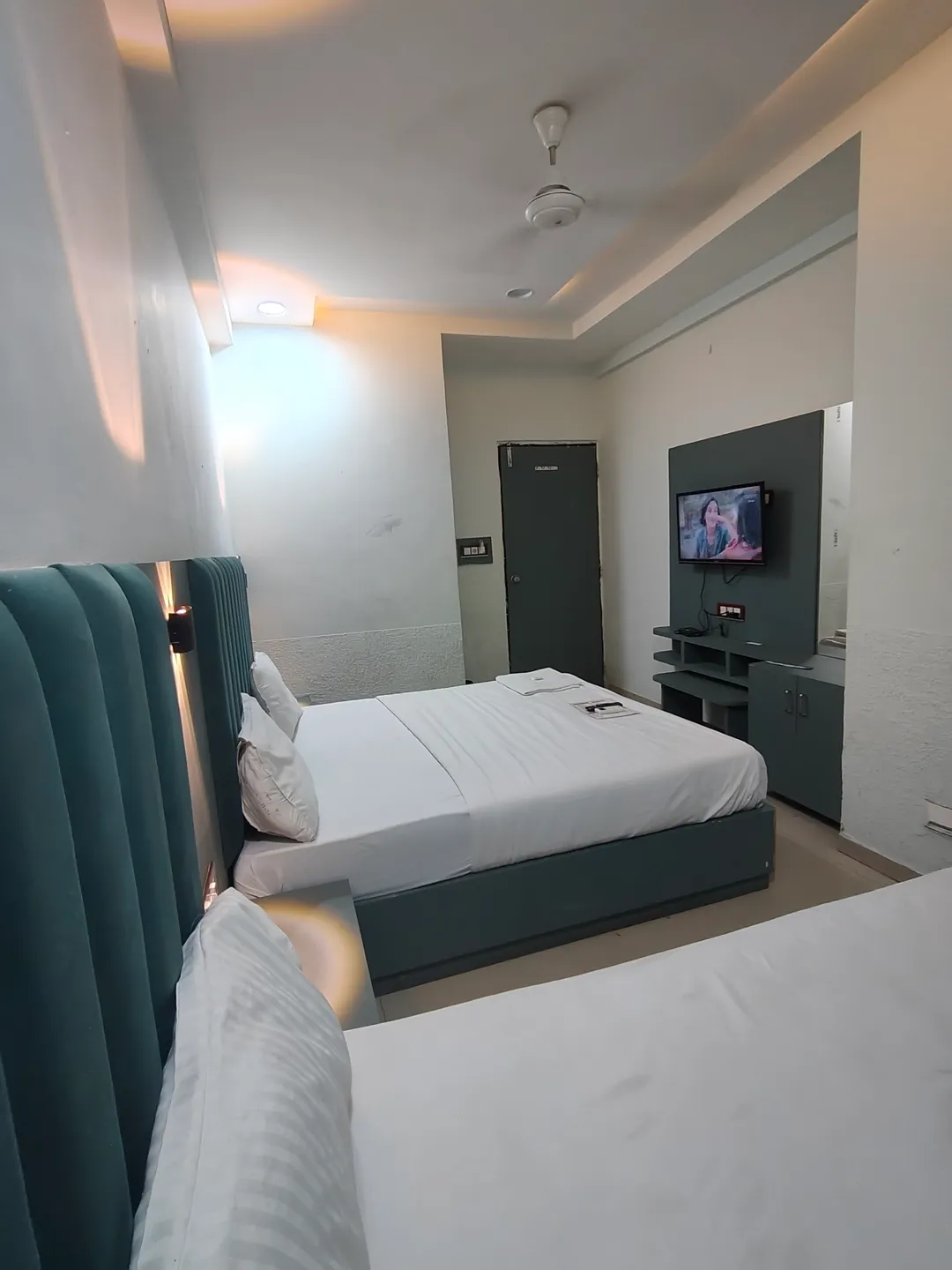 best hotels in hotel khushboo ahmedabad