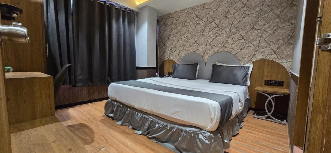 honeymoon hotels in hotel konark ahmedabad