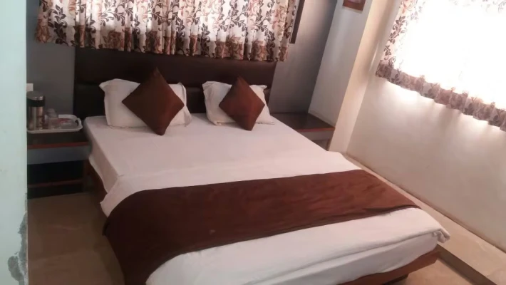 five star hotels in hotel krishna palace ahmedabad