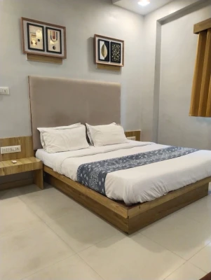 best corporate hotels in hotel laxmi villa ahmedabad