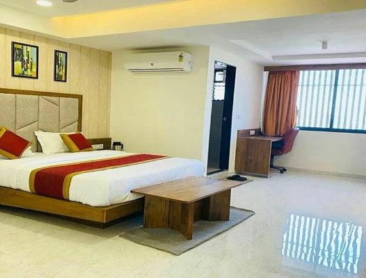 best cheap hotels in hotel lee grand ahmedabad