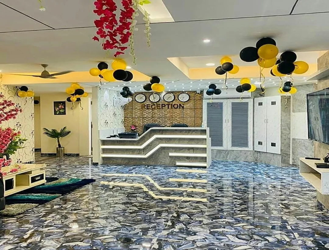 best hotels for few hours in hotel lee grand ahmedabad