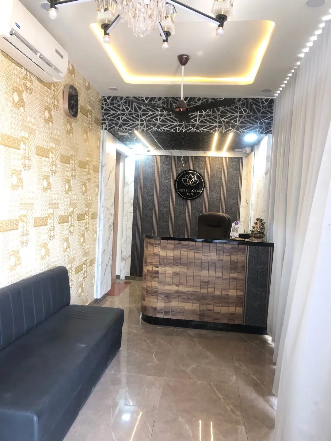 best luxury hotels in hotel lotus inn ahmedabad