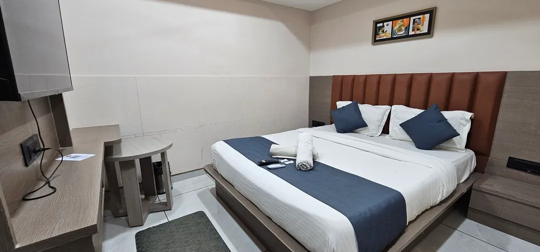 day stay hotels in hotel m stay ahmedabad