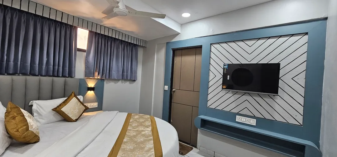 best unmarried couple friendly hotels in hotel maan palace ahmedabad