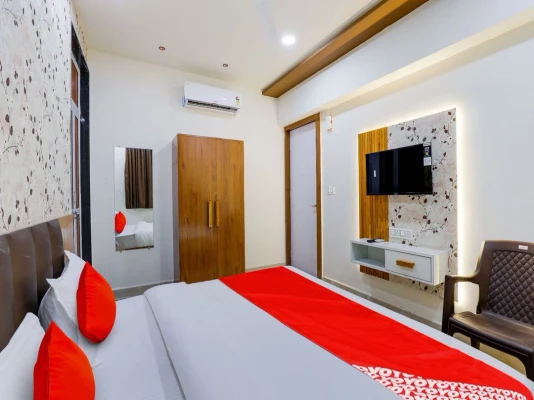 hotel in shahibagh, ahmedabad for couples - hotel namaste inn