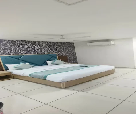 jacuzzi hotel in gandhinagar, ahmedabad - hotel nest view in