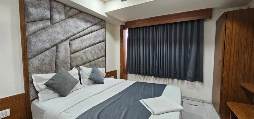 day hotels in hotel new kunj villa ahmedabad