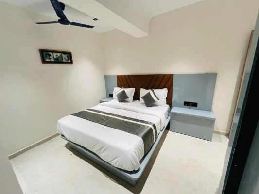 hotel with party hall in naranpura, ahmedabad - hotel pacific empire