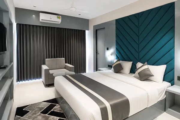 luxury hotels in hotel pacific empire ahmedabad