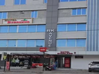 couple hotels in hotel pacific view ahmedabad