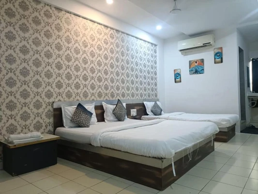 best hourly stay in hotel philips ahmedabad